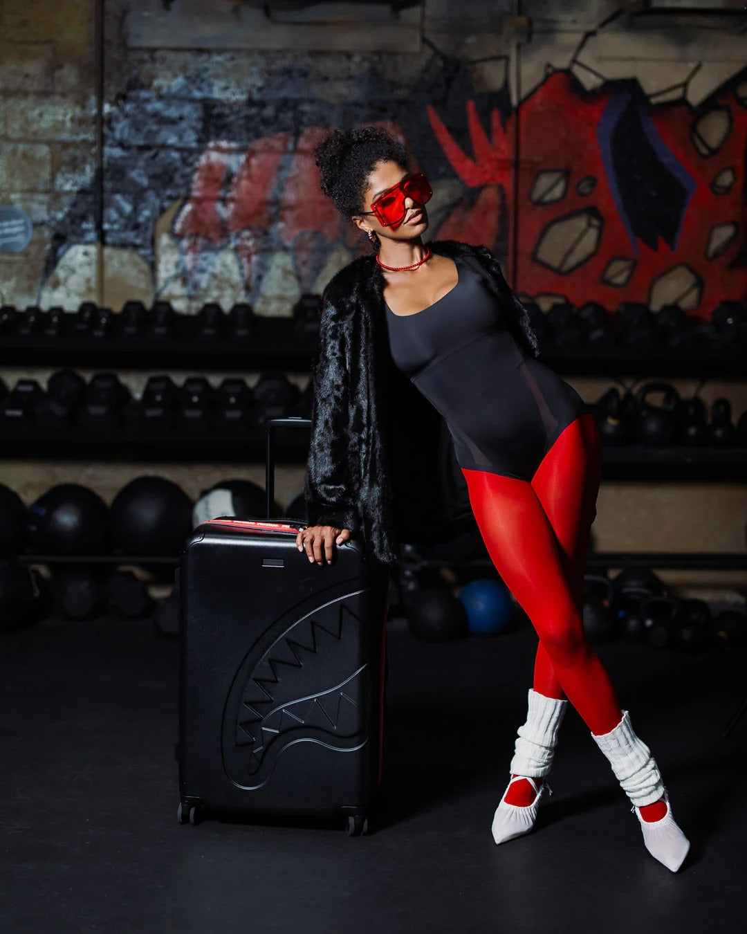 PRINTED ZIPPER SHARK FULL-SIZE LUGGAGE